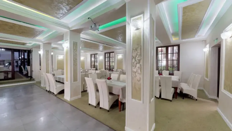 Restaurant nuntă Bacău – Parcul cu Pini
